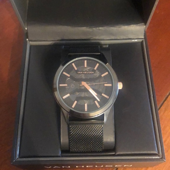 Van Heusen Other - Van Heusen Men’s Watch
